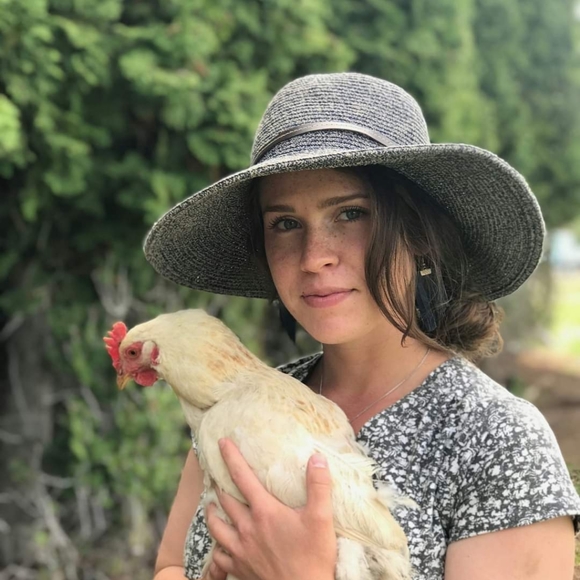 Meet your Posher, Blair Ann - Picture 4 of 7